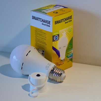 Фонарик-лампа на аккумуляторе Е27 LED Smartcharge АС9W DC3W - фото 1